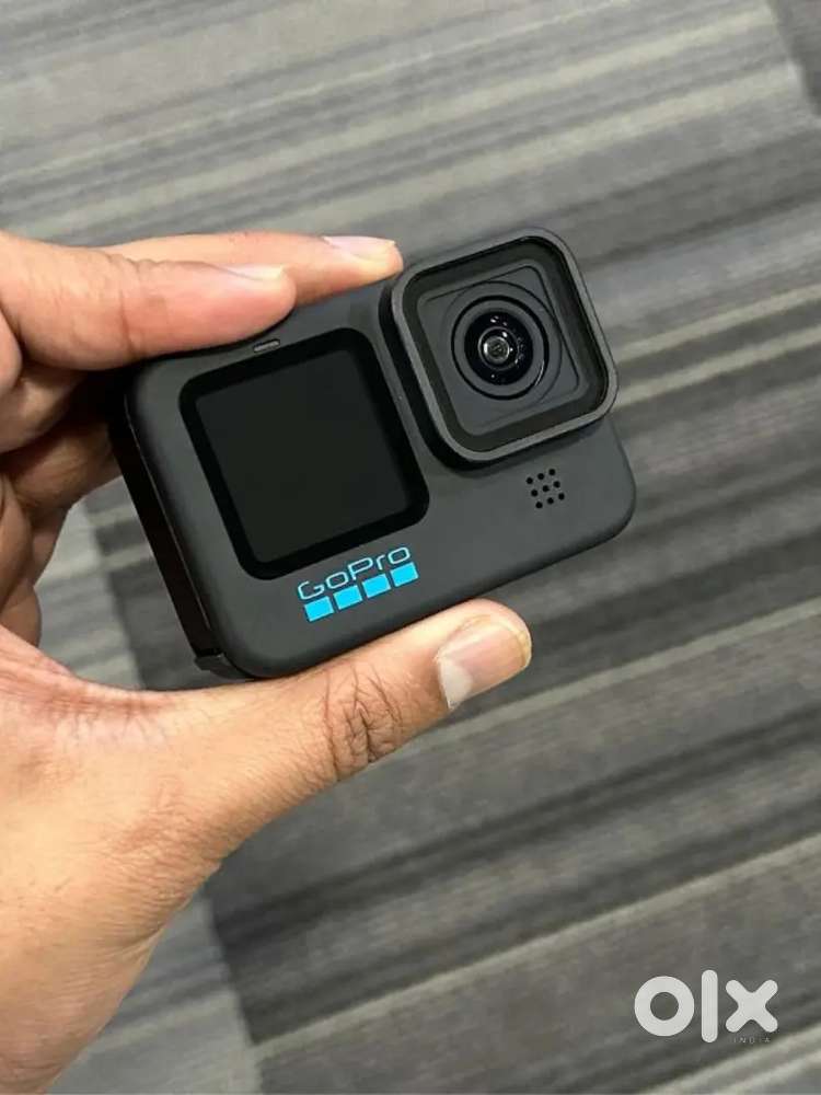 Go pro hero 11 with adaptor  Scratchless   only 5days use