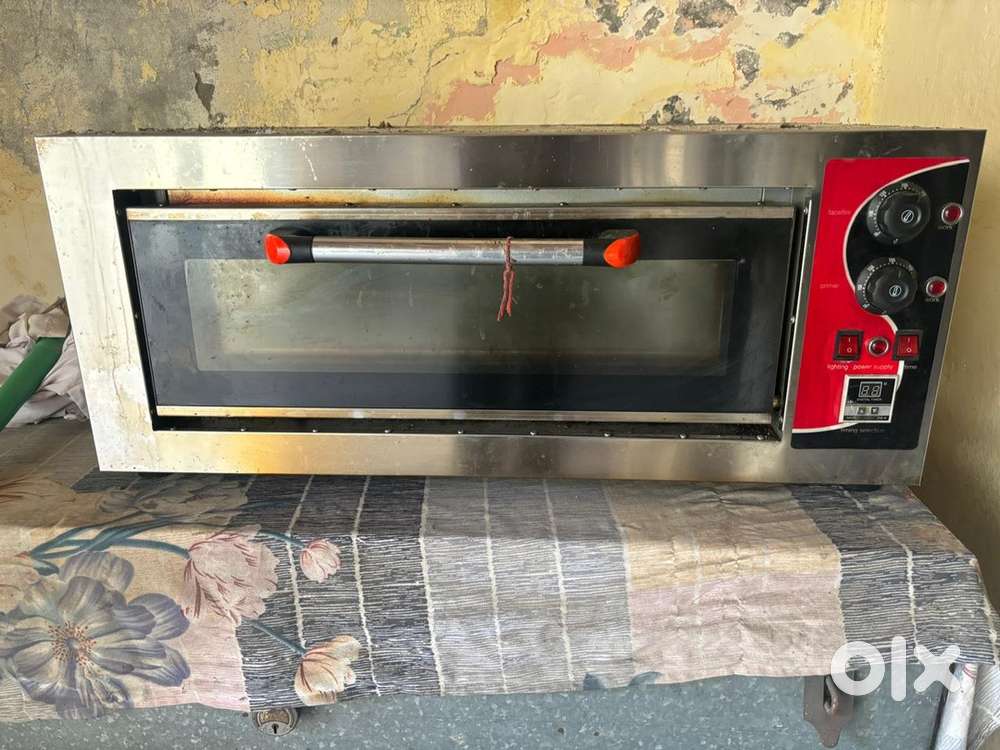 Pizza oven