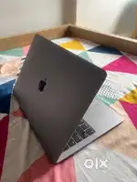 Apple Mac book air M1