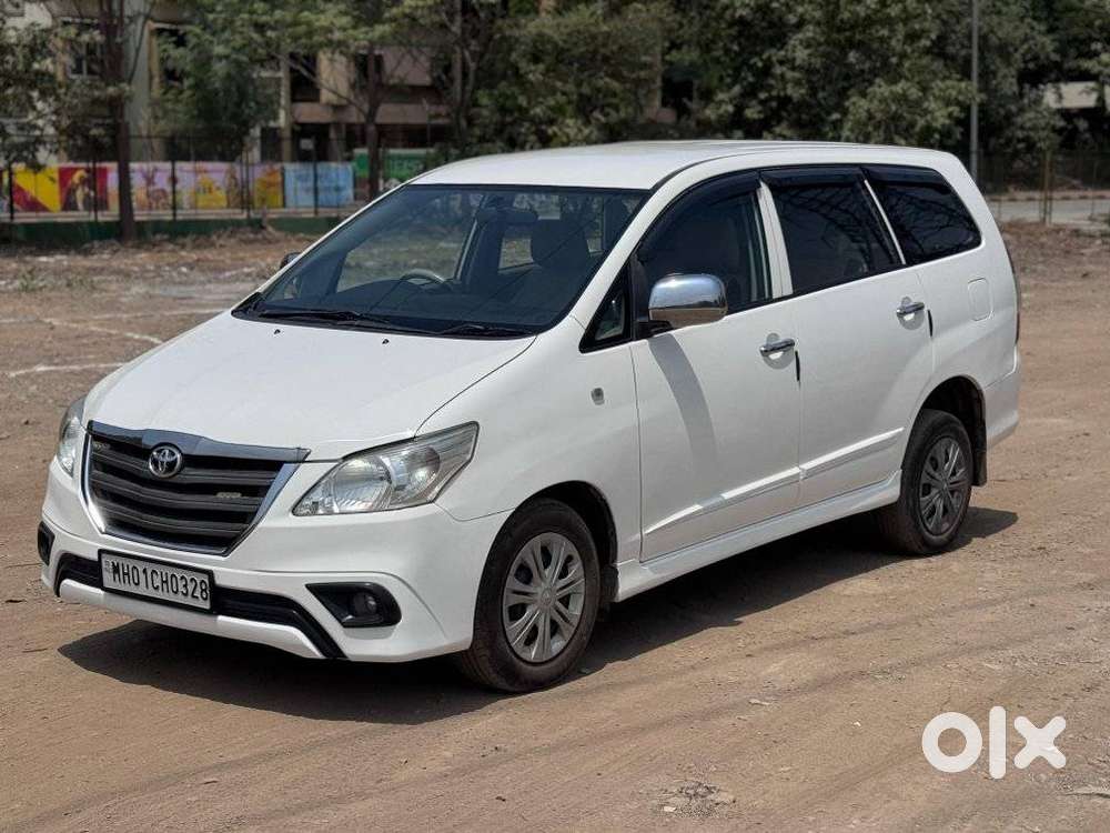 Toyota Innova 2.5 G (Diesel) 8 Seater BS IV, 2016