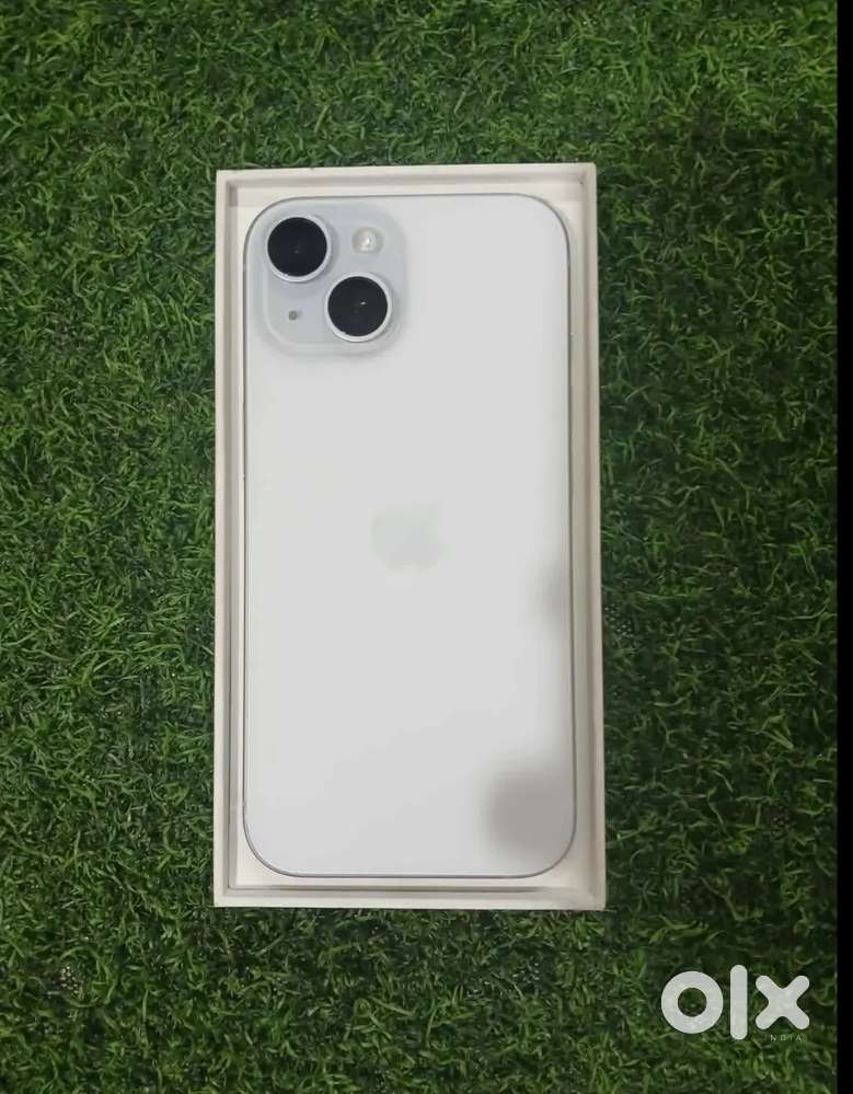 Apple iPhone 15 /128 gb under warranty