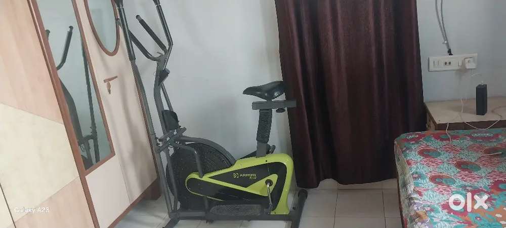 Cross trainer/Gym cycle(2 in one)