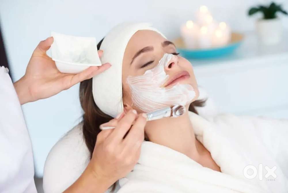 Beauty parlour home services avalaible