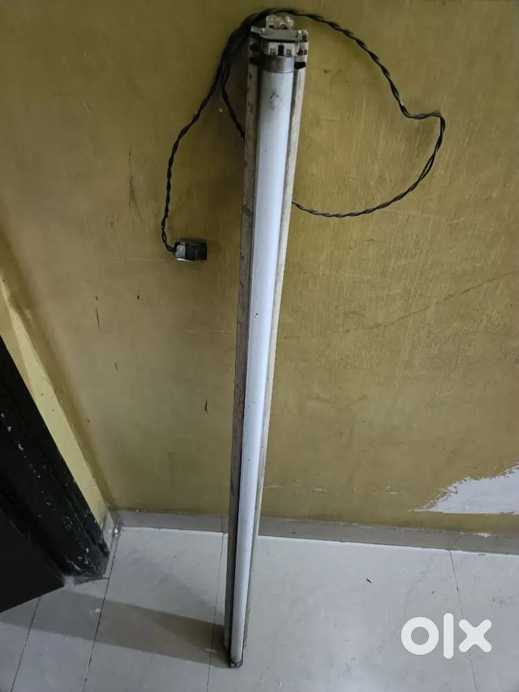 Tubelight in working condition