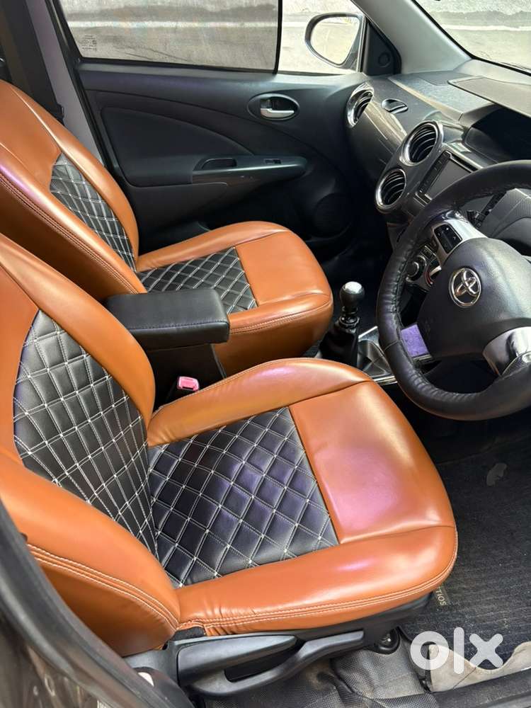 Toyota Etios Cross 2018 Diesel 180000 Km Driven