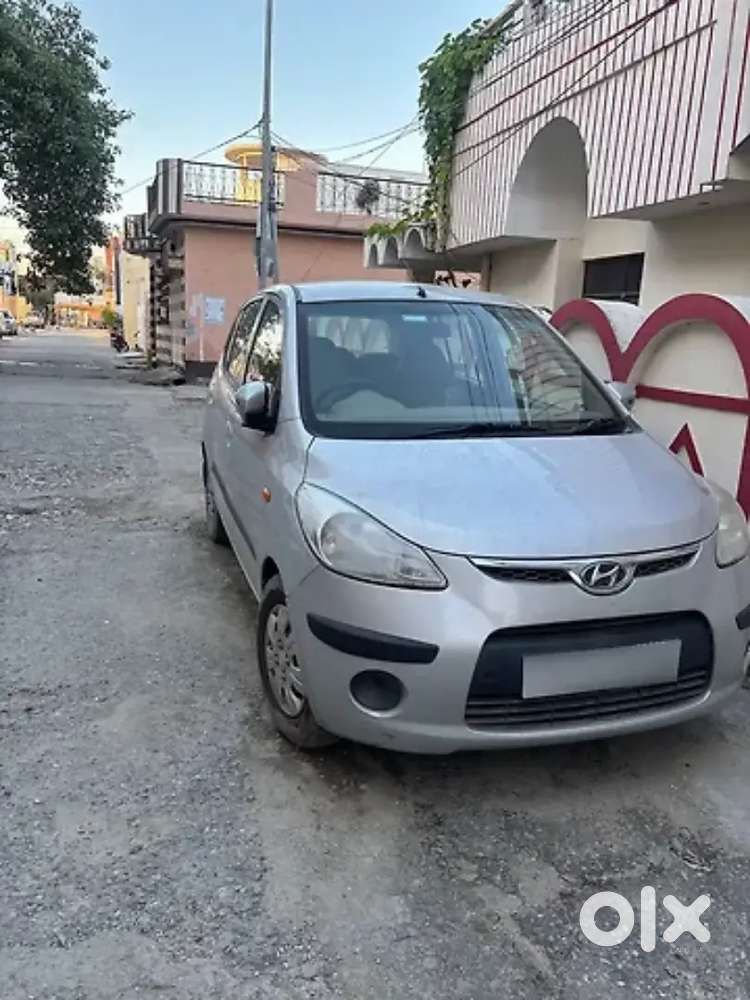 Hyundai i10 Petrol & CNG