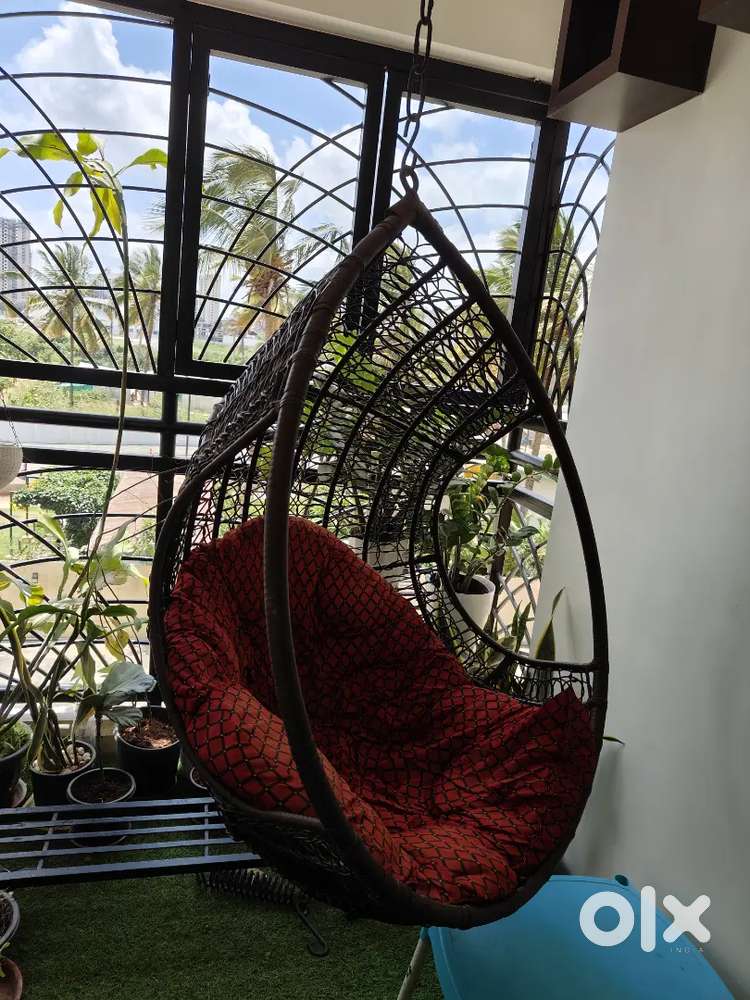 Single Seater Swing Chair with Cushion & Hanging Chains