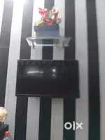 Led tv with remote