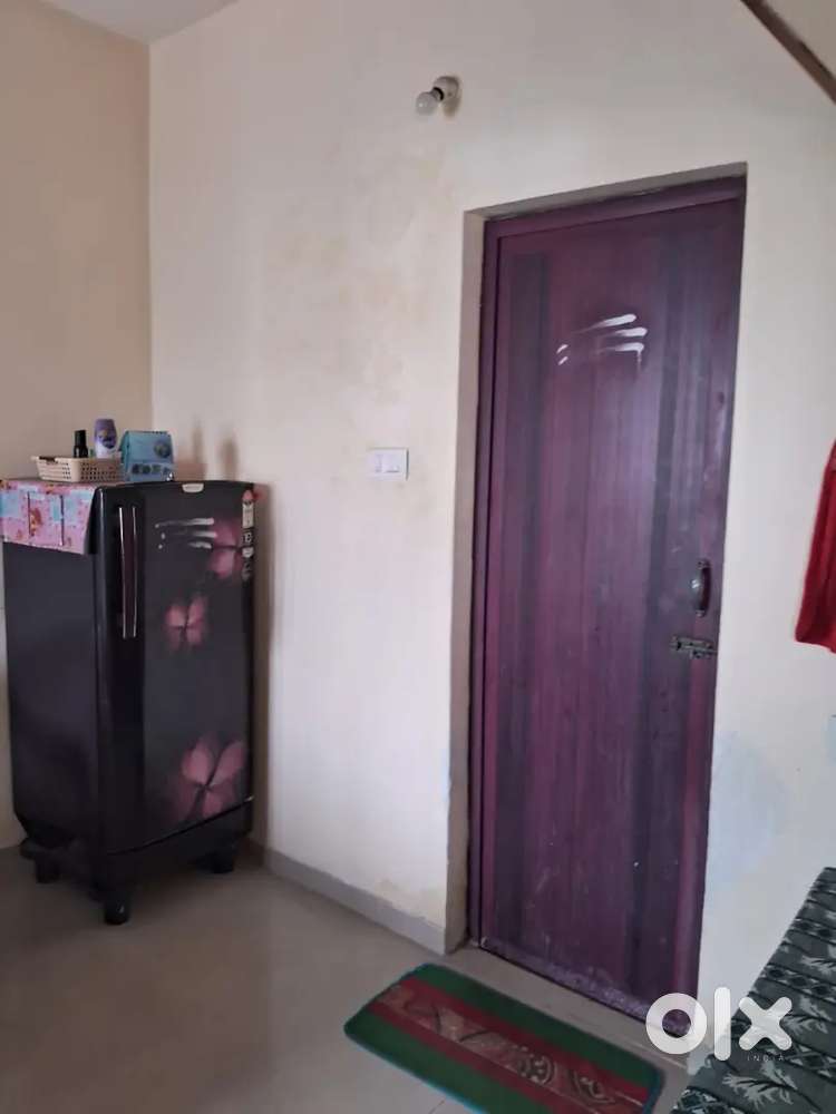 2 BHK apartment house for sale very lowest price saravanampatti