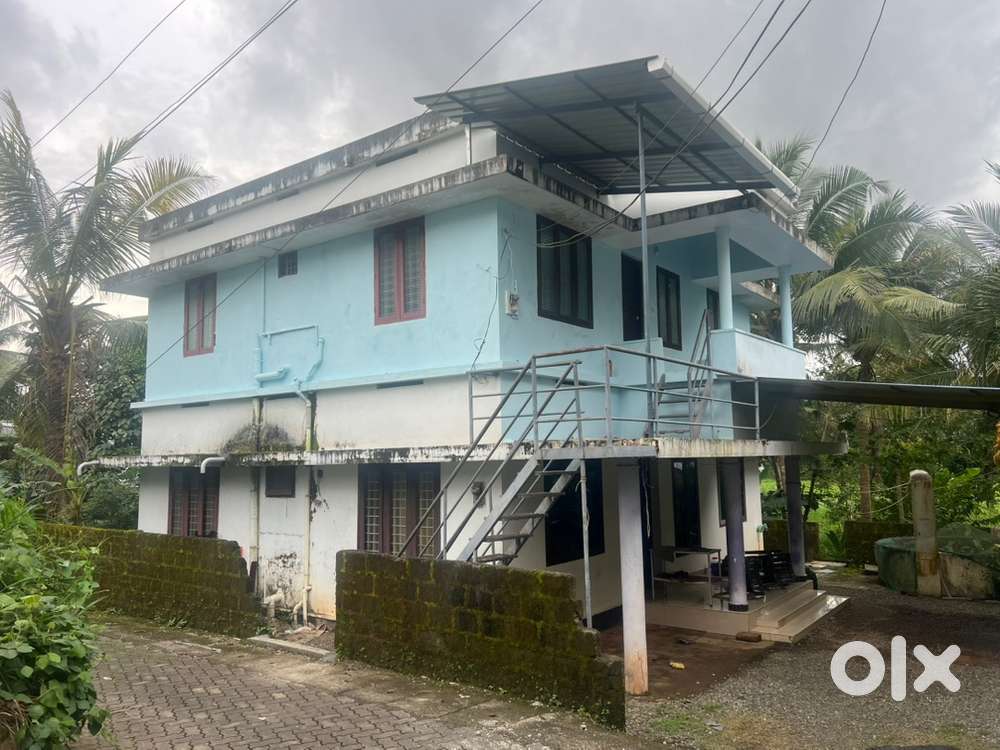 Good house near by infopark