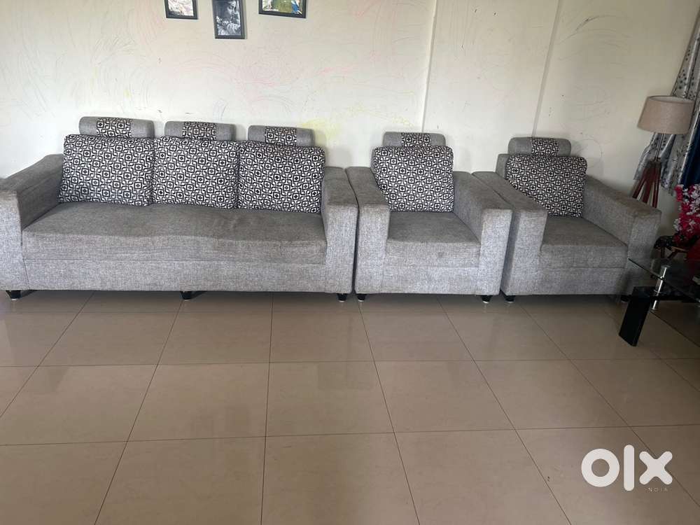 3+1+1 sofa set + centre table glass top
