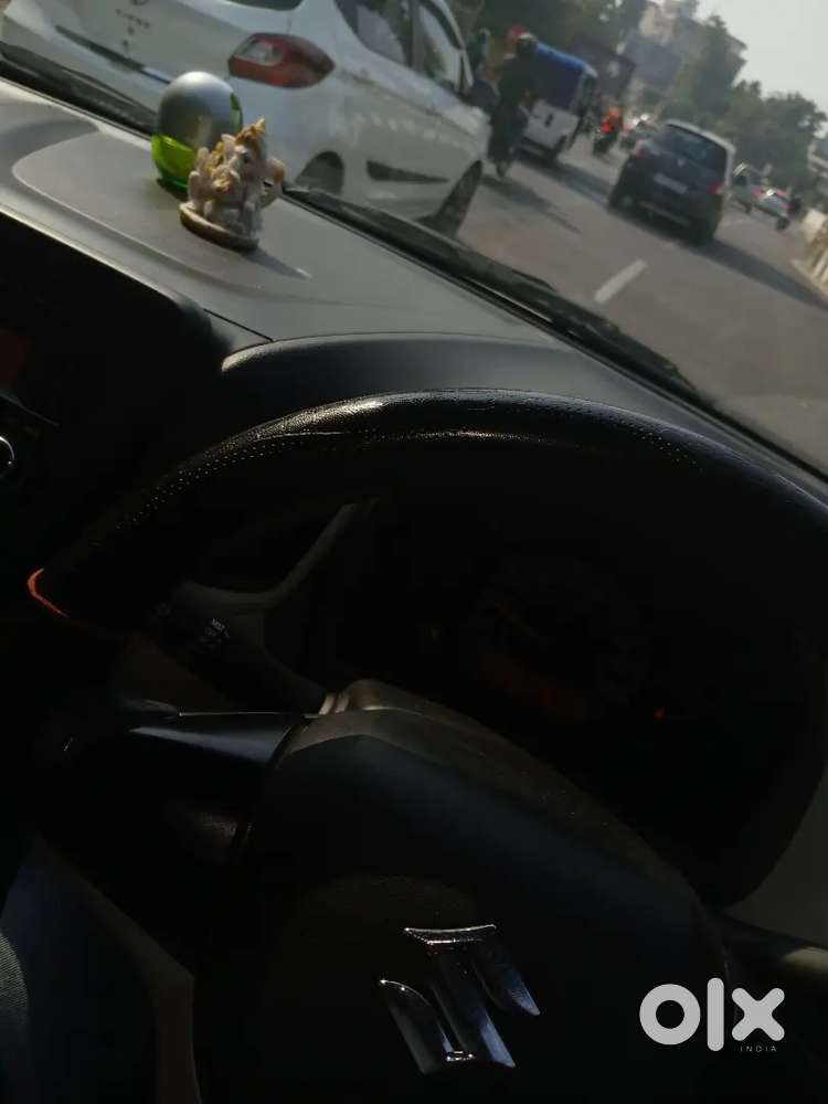 Ola/taxi booking k liye driver chahiye