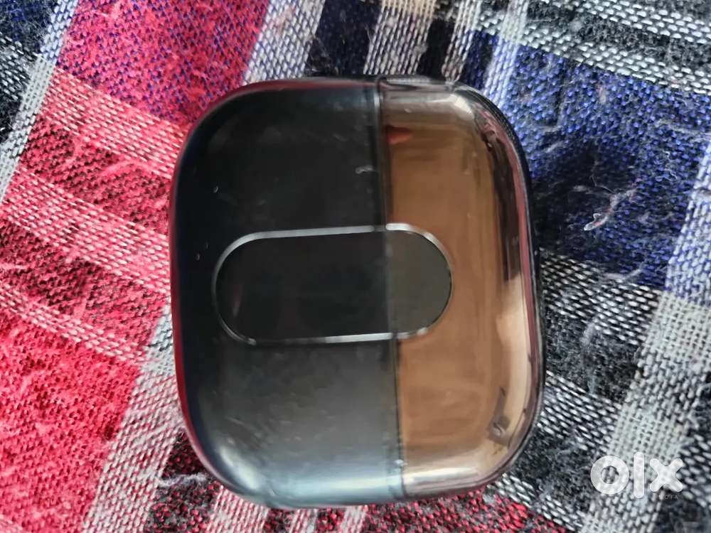 Airdopes plus 318 1 month used loud clear voice