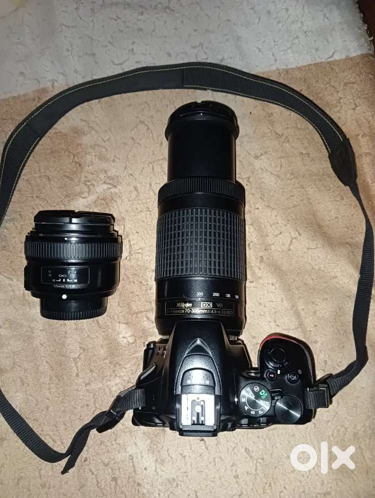 Nikon d5600 2lens 1battery and bag urgent sell hai