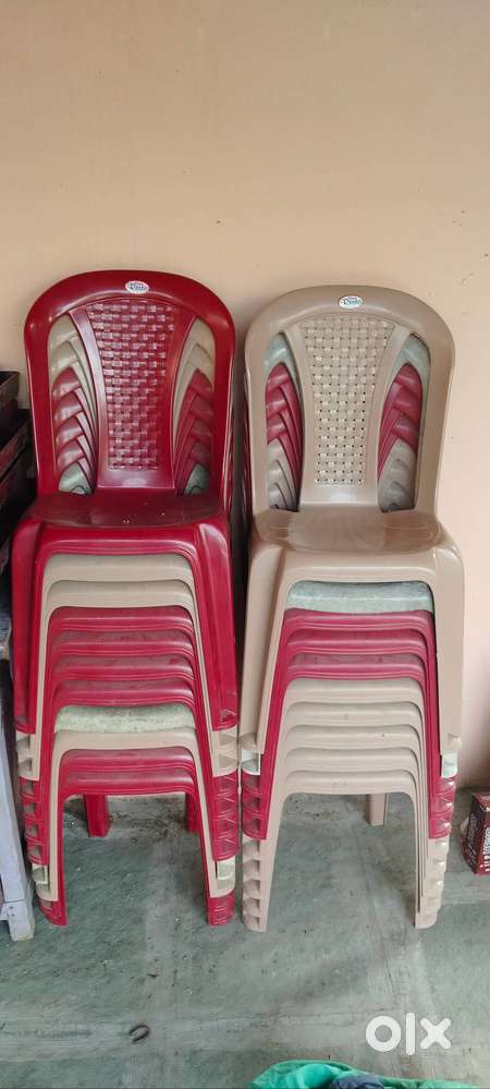 Resto Plastic Chairs and Tablets for Hotel use