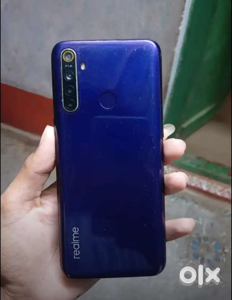 Realme 5.          Ram 3/32