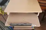 Computer table