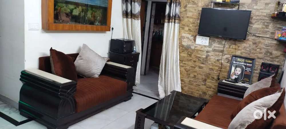 Selling my 7 seater sofa and single bed