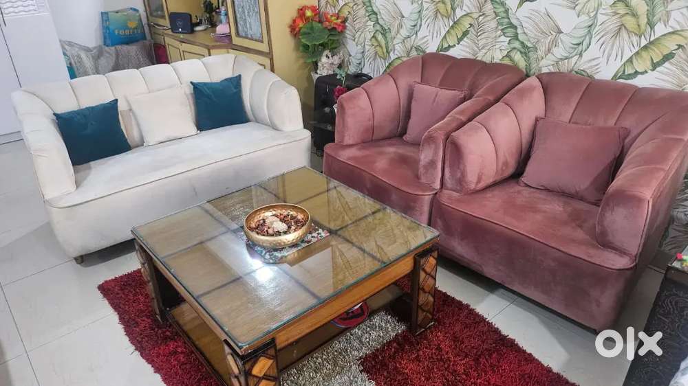 Sofa sets and chairs for sale