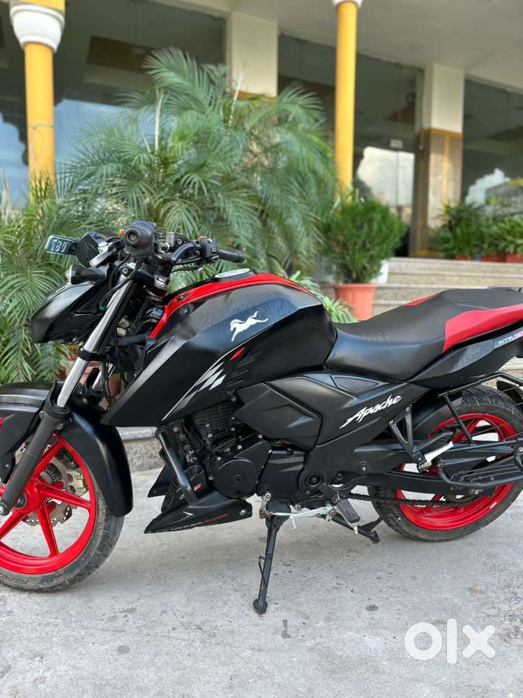 Bike in jaipur none scratch condition black apache 4v