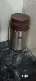 Khaitan kettlea 1L and Cello bottle 2800 ml
