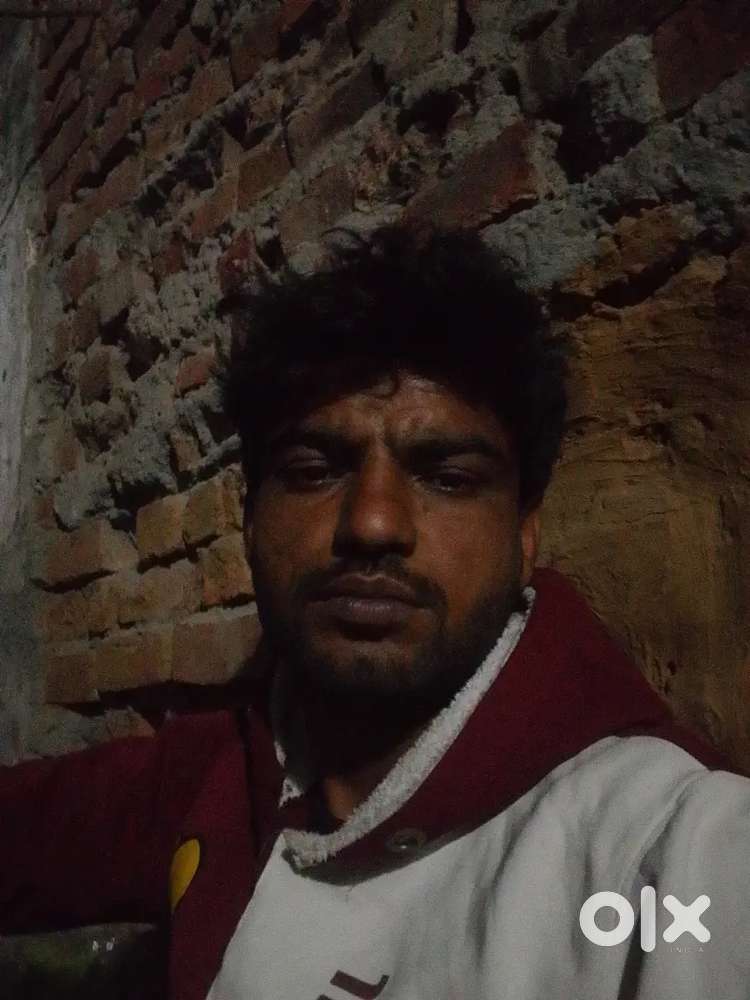 Mujhe gadi rent per chahie