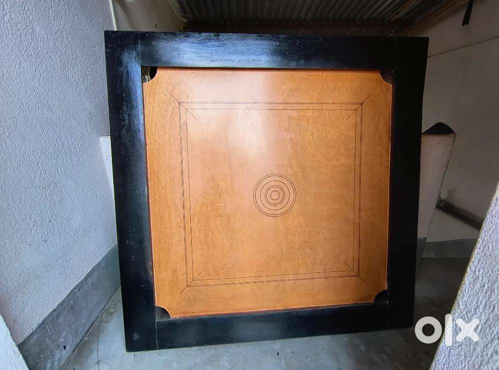 Carram board. Full ok condition .