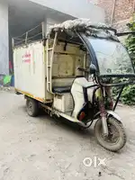 E-Loader For sale in covered body with extra upper space running