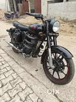 Classic 350cc BS6 (double disk/abs) without any scratches