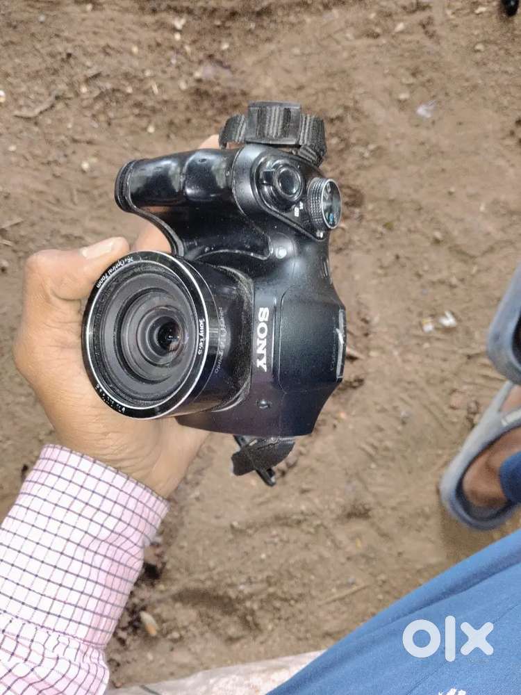 I want to sell my camara