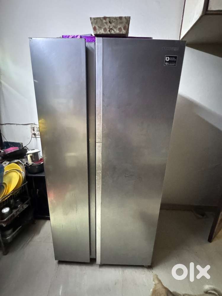 Double door fridge samsung 674 litre