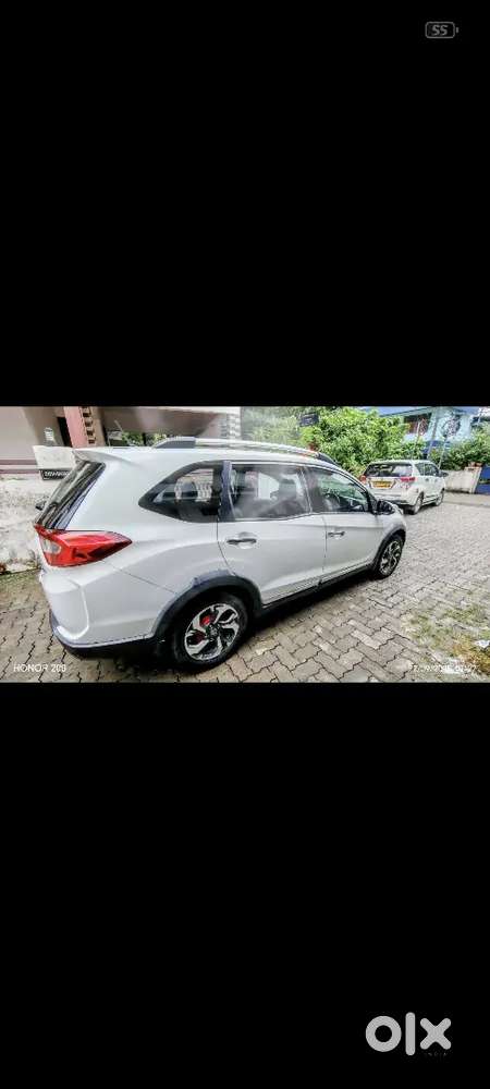 For sale-Honda BR-V 2016 Petrol 42000 Km Driven, well maintained