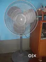 2 MONTHS OLD STAND FAN URGENT SELL ONLY
