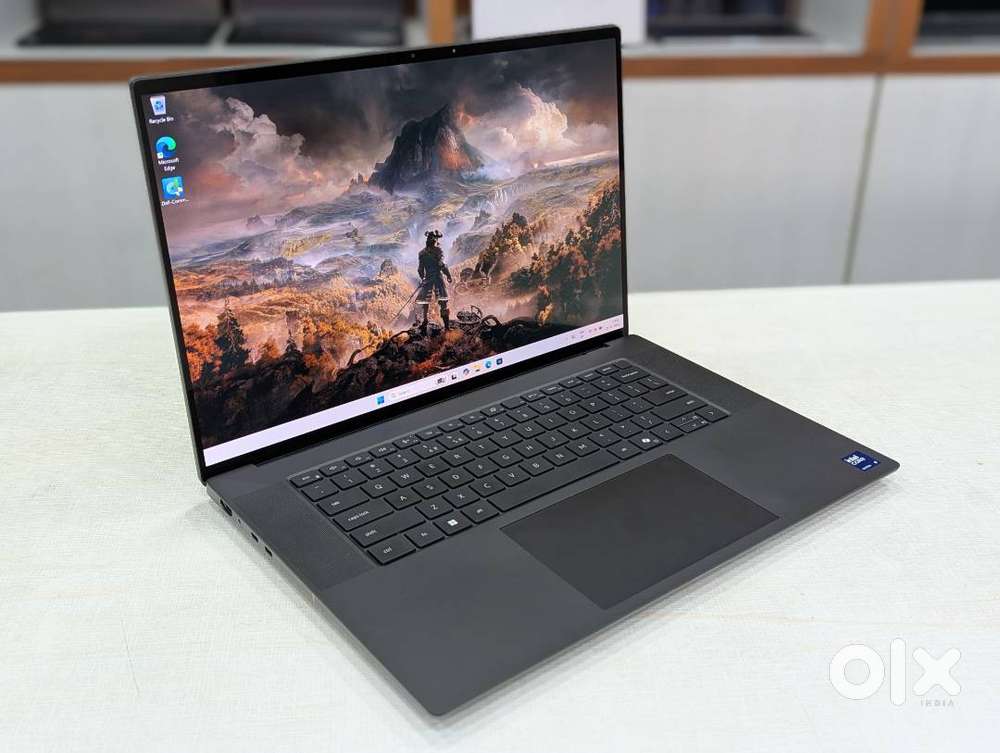 Intel Ultra 9 (H) Dell Precision 5690  64GB DDR5 RAM  2TB  8GB GFX