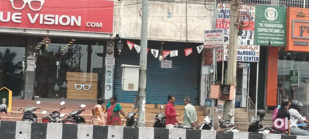 To-let commercial Building/shop