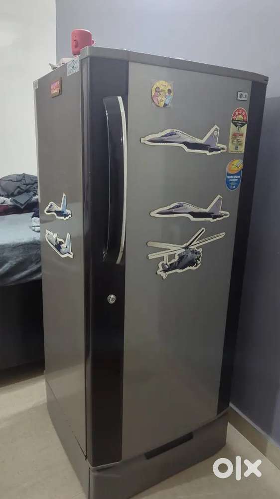 LG Refrigerator (5 Star, 200L)