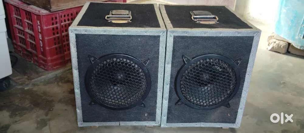 8 Inch woofer steel patti and steel handle plus tweeter