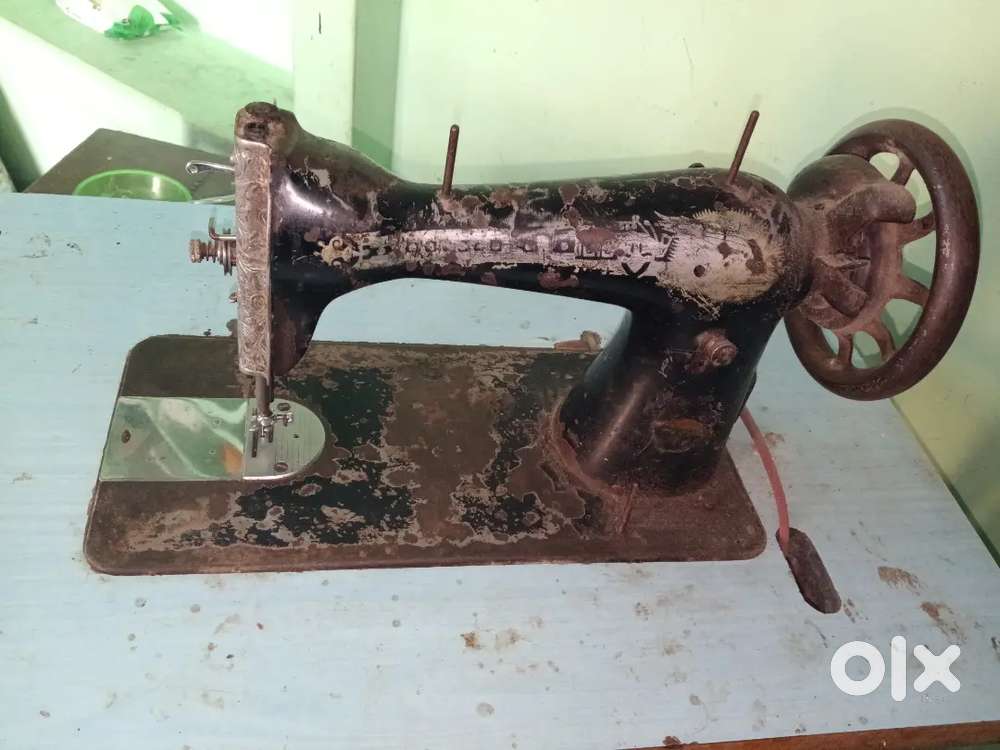 Sewing machine good working with smooth sound