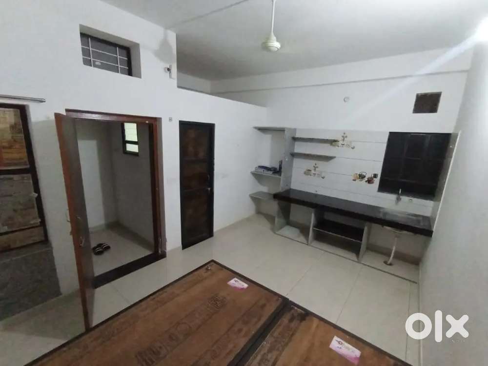 Studio Room
