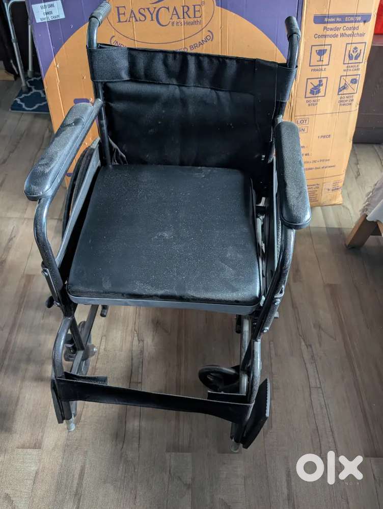Wheel chair with Commode