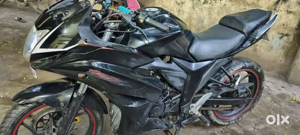 Suzuki Gixxer self working smooth Engine at