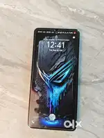 IQ00 9SE 12 GB Ram 256 GB rom