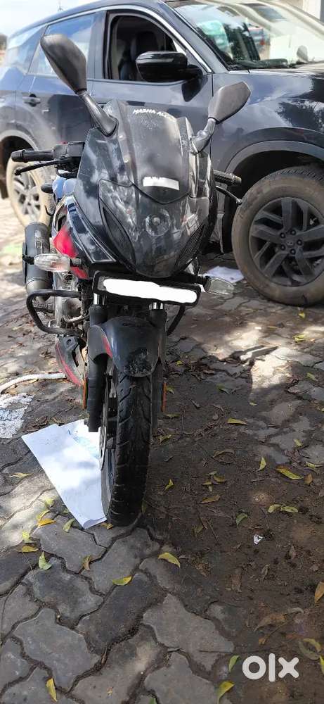 Pulsar 220F