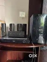 Powerful Philips touch screen music system with 6 speakers + Subwoofer