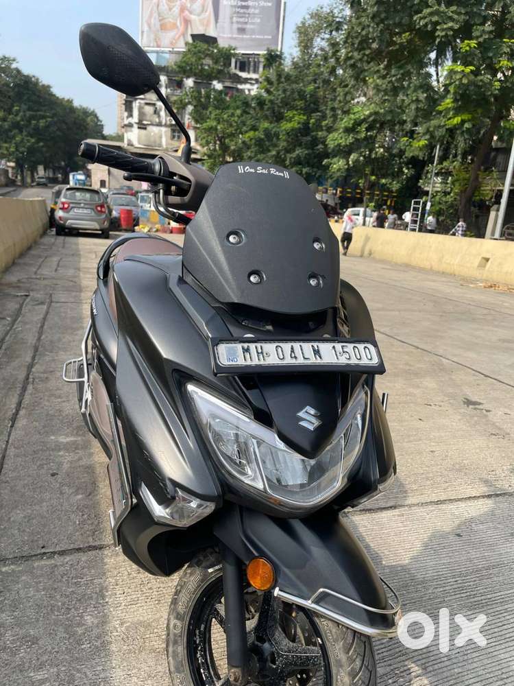 SUZUKI BURGMAN STREET