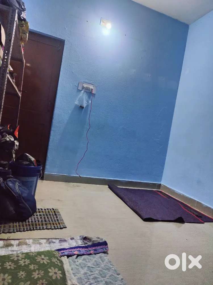 Required a roommate contact number available in last photo