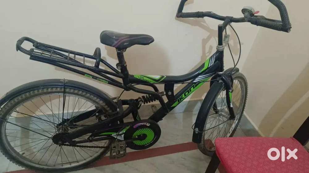 This cycle cames from brand AVON by atlas. It is 3 years old