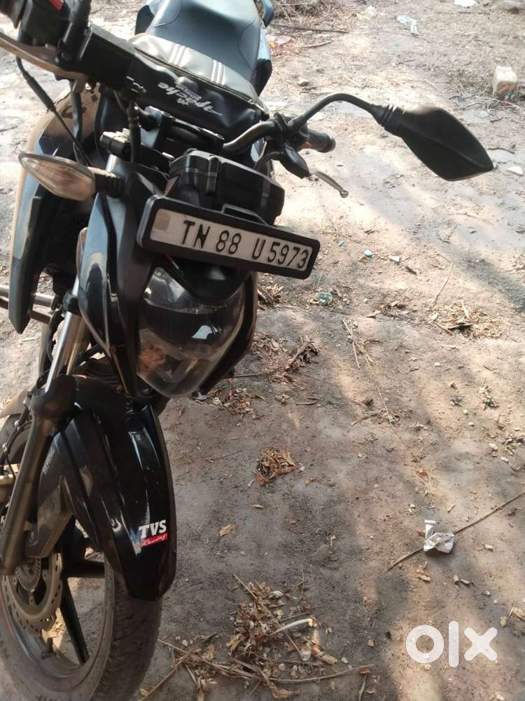 TVS.     Apache RTR 160 4V