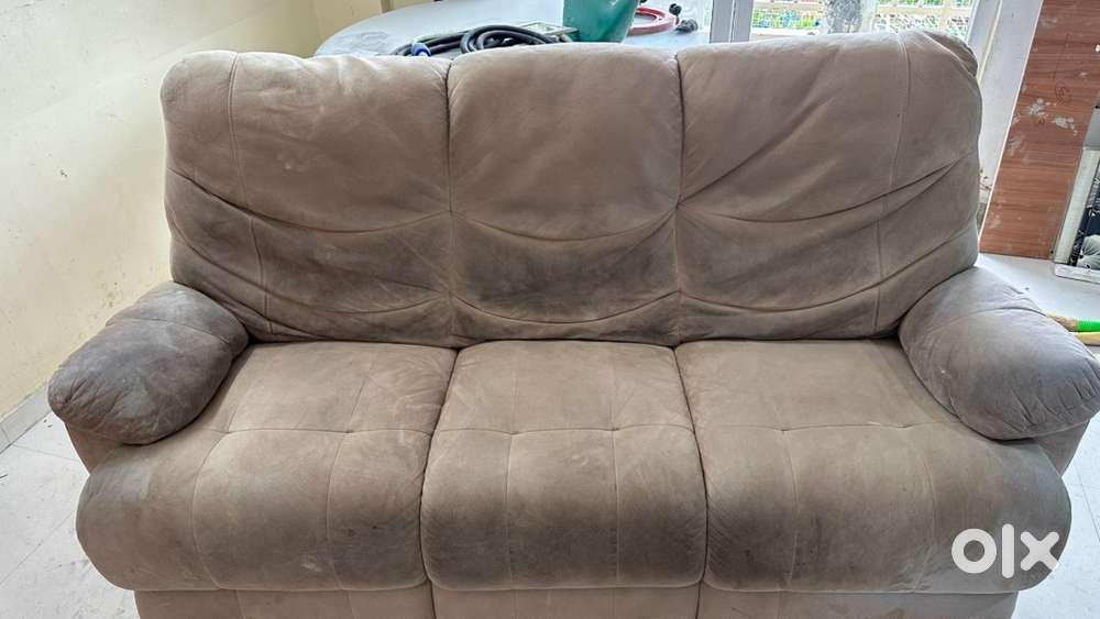 3-Seater Sofa Cum Recliner Set (1+1 Recliners) – Good Condition