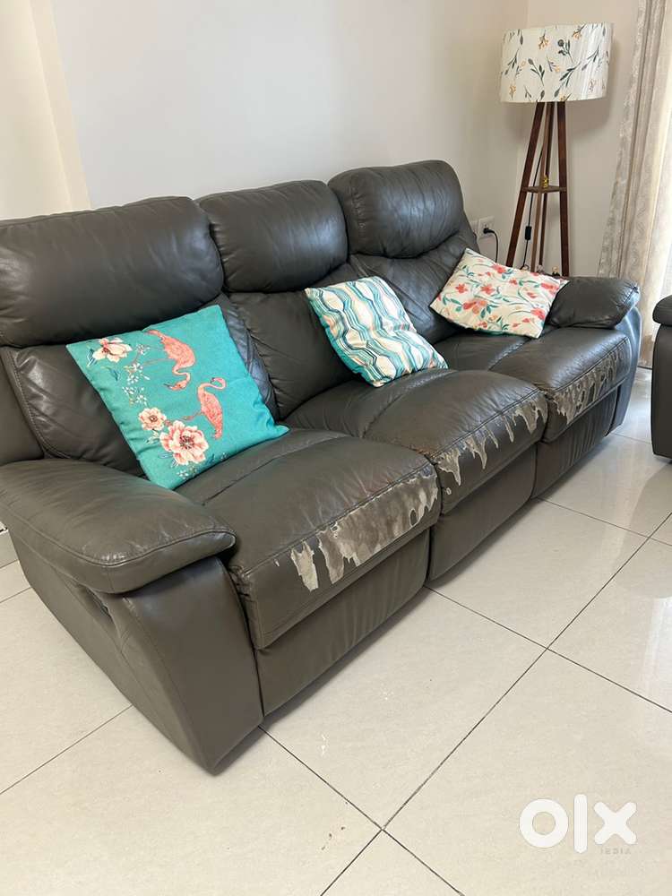 3 + 1 leather recliner sofa